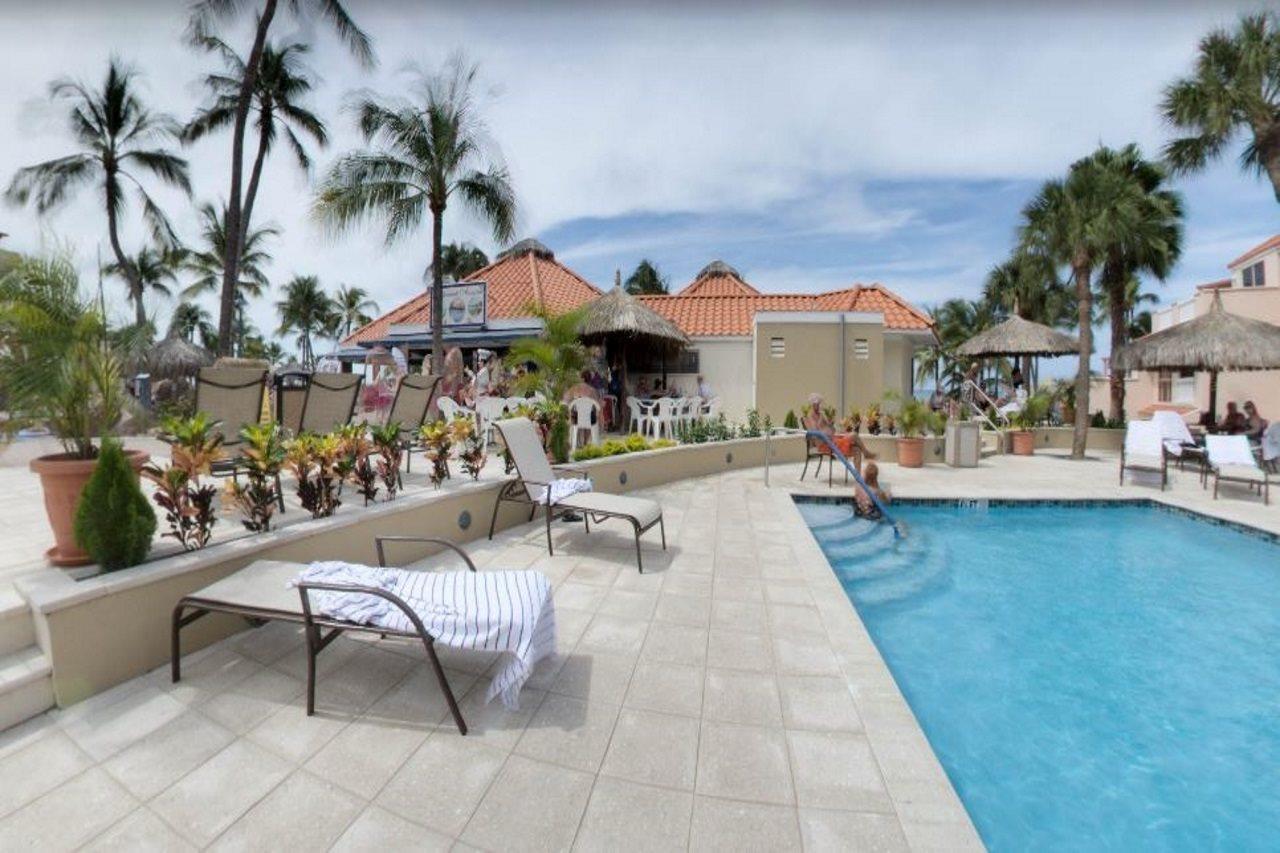 Playa Linda Beach Resort Palm Beach Exterior foto
