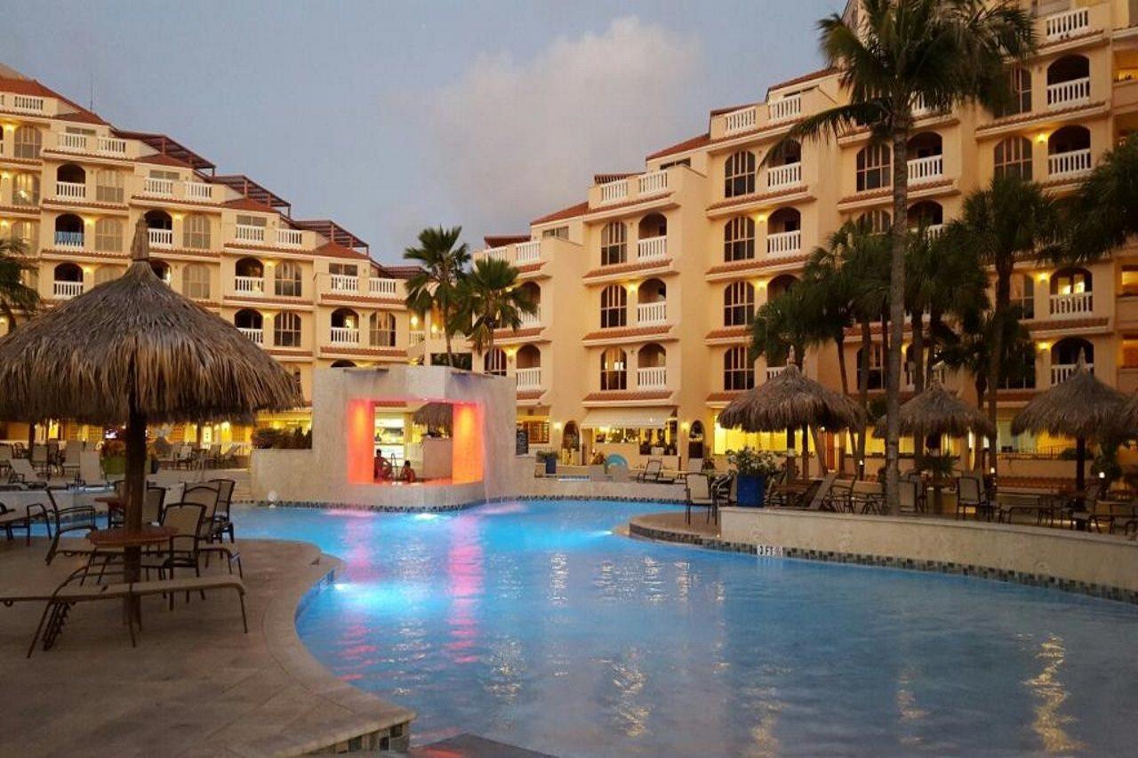 Playa Linda Beach Resort Palm Beach Exterior foto