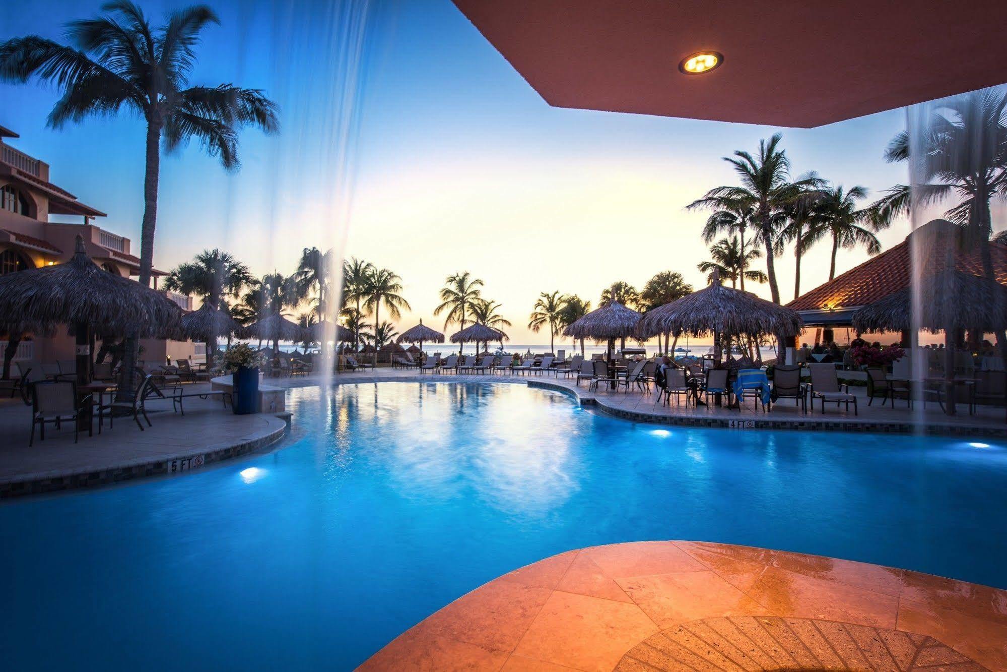 Playa Linda Beach Resort Palm Beach Exterior foto